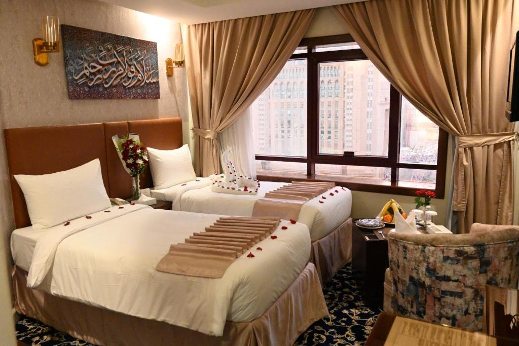 December Standard Umrah Package