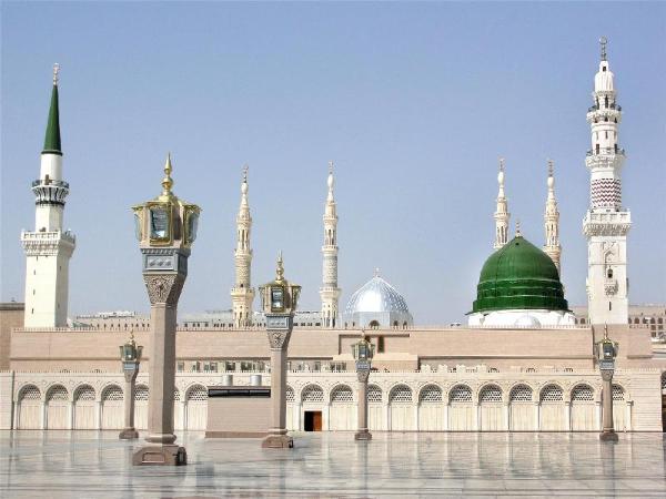 Al Eiman Al Qibla Hotel Featured1