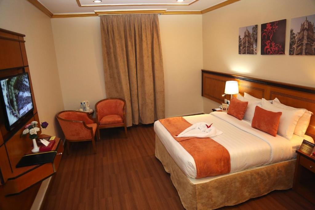 4 Star Umrah Package 25