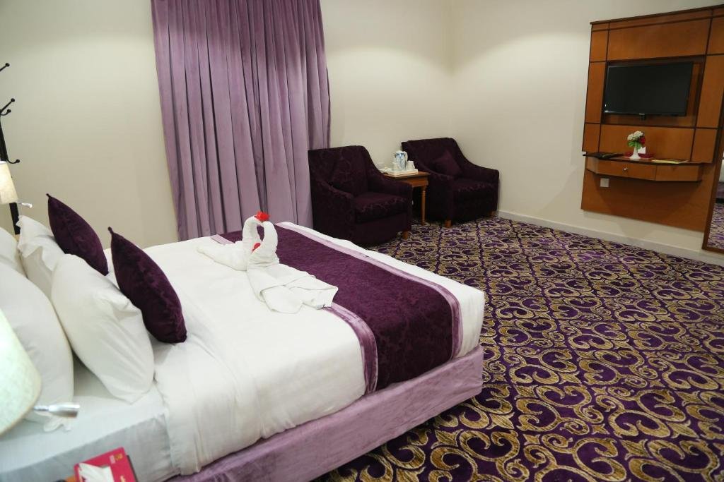 August Exclusive Umrah Package