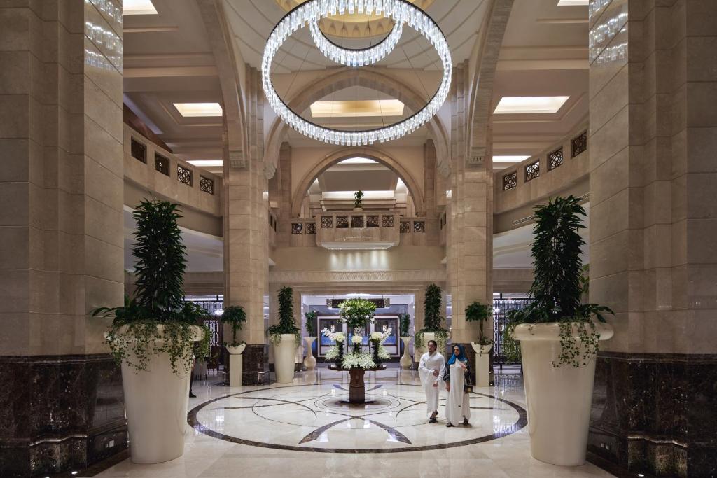 Royal Clock Tower a Fairmont Hotel1 (3)