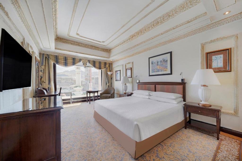 5 Star Shifting Hajj Package